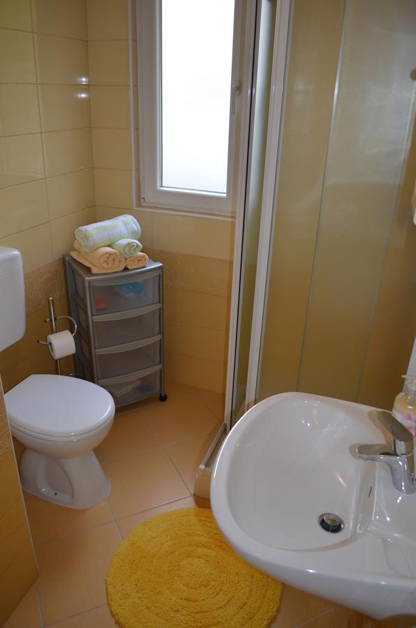 Apartments Mihalic I Baška Eksteriør bilde