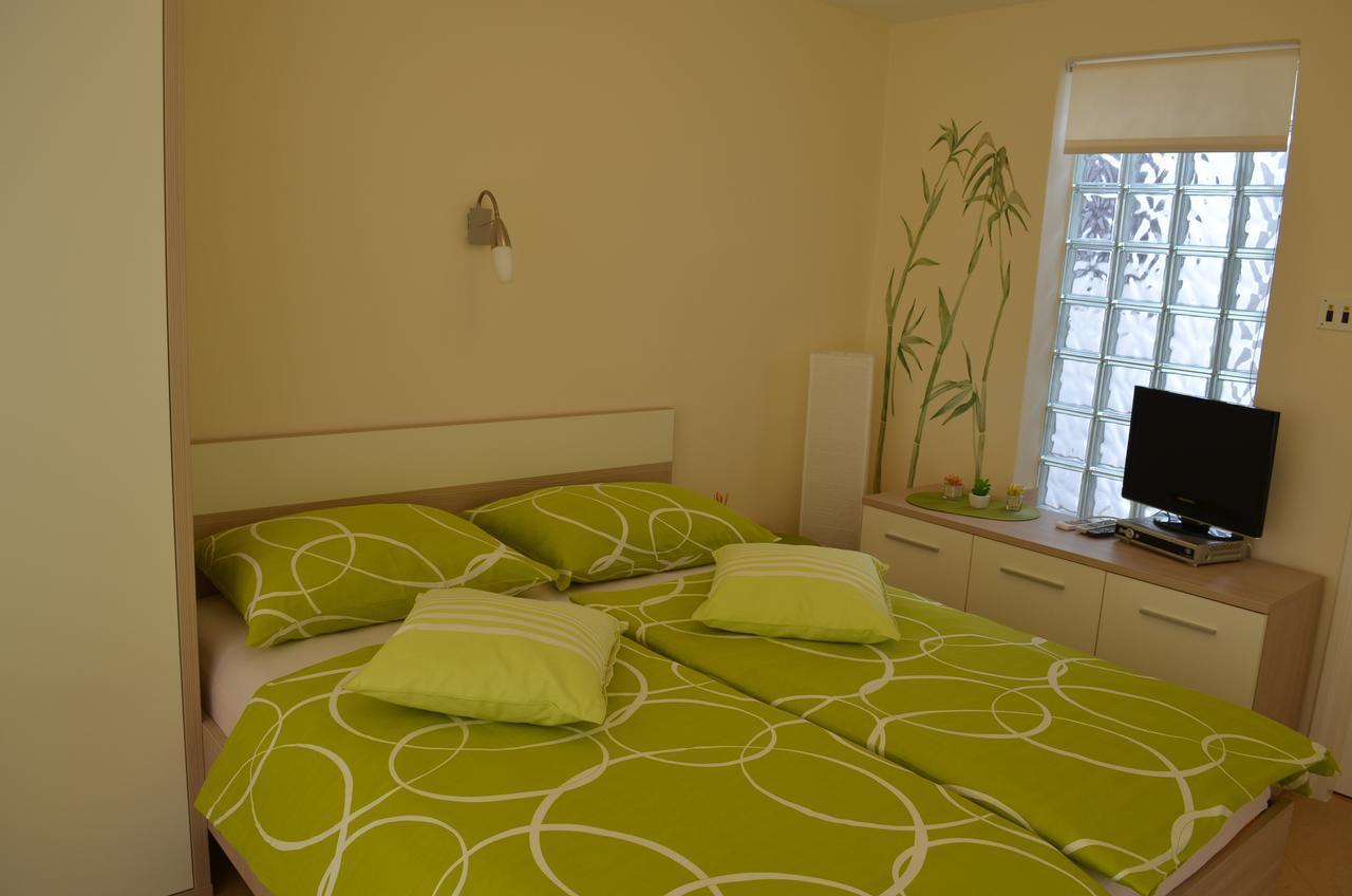 Apartments Mihalic I Baška Eksteriør bilde