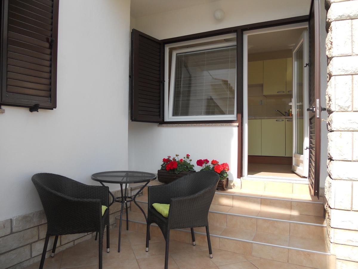 Apartments Mihalic I Baška Eksteriør bilde