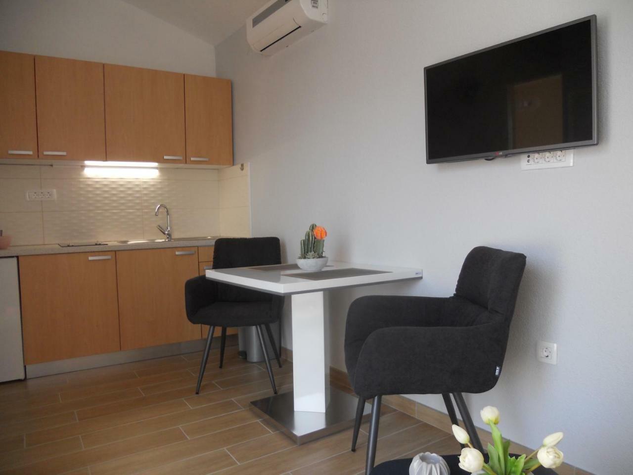 Apartments Mihalic I Baška Eksteriør bilde